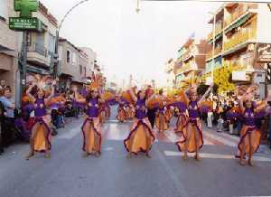  Comparsa de Carnaval desfilando [Murcia_Llano de Brujas]