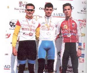 Eloy Teruel (derecha)  medalla de plata en el Campeonato Regional de Persecucin en pista