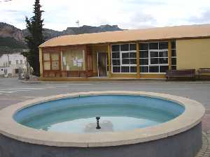  Local Social de Benizar desde la Plaza Juan Domingo 