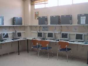 Aula de libre acceso de Fuente lamo (Al pulsar se abrir la foto en una nueva ventana.)