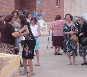 La alcaldesa de Fuente lamo se dispone a inaugurar el pozo 