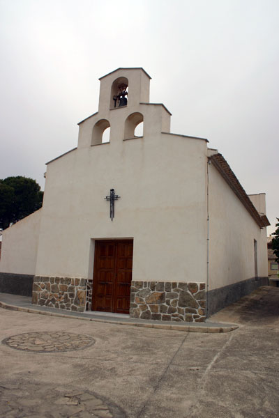 Parroquia de Santa María de los Dolores de La Almudema [La Almudema]. 