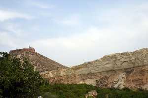 Castillo de Alcarz y Alrededores 