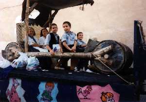 Carroza para la cabalgata infantil 2003