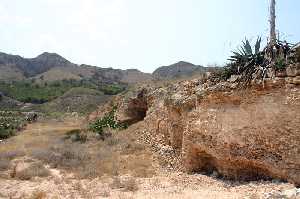 Acceso a Casas Cueva 