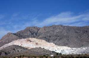 Canteras de Mrmol en la Sierra del Cantn 