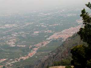 Panormica desde las antenas situadas en la subida a la Cresta del Gallo. P. R. El Valle y Carrascoy.