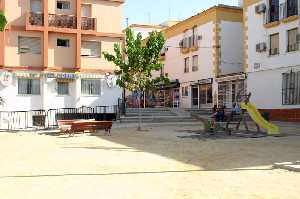 Parque infantil en la Plaza de Jaime Robles Mayor el Rojo 