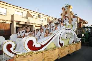 Los nios disfrutaron en las carrozas