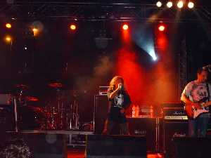 Festival lamo Rock. Transfer en accin