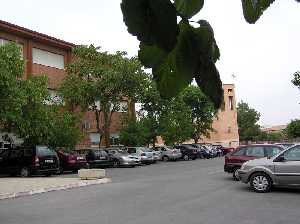 Instituto e Iglesia al Fondo 