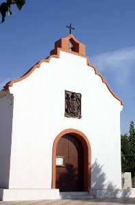 Fachada de la Iglesia con el Escudo de la Flia. Lpez de Oliver 