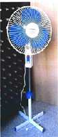 ventilador con pedestal (Al pulsar se abrir la foto en una nueva ventana.)