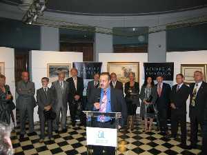 Inaugurando la Exposici�n de la que es Comisario �Acuarela Espa�ola 2006� en el Palacio de la Diputaci�n de Alicante