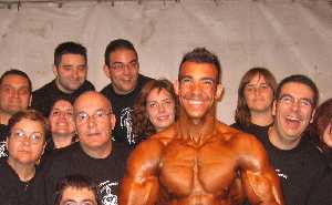 Sebastin Carrin junto a sus padres y amigos, La Unin 2006