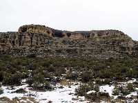 Al norte del Campo de San Juan (Moratalla) hay conglomerados y calizas bioclsticas que concluyen la sedimentacin marina del Mioceno medio. Su erosin ha formado relieves como el Calar de las Cuevas