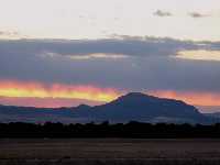  El monte Arab, geologa y misterio al atardecer. Adems de su inters arqueolgico es testigo del mar que cubra Yecla hace unos 16 Ma 