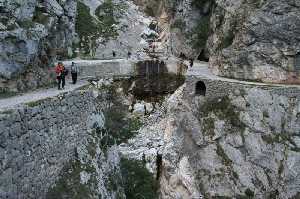 Puentes en la Garganta del Cares - Picos de Europa 2006-12-30