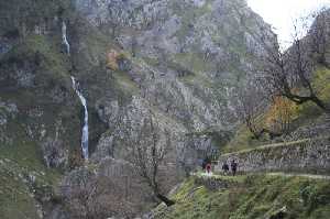 Cascada en Garganta del Cares - Picos de Europa 2006-12-30