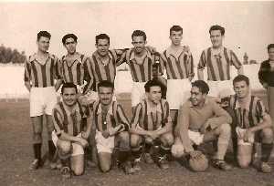 Formacin del club de ftbol de Alcantarilla en 1949 [Ricardo Montes]