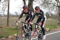 Luis Len Snchez y Alejandro Valverde durante un entrenamiento en Mallorca en febrero de 2007