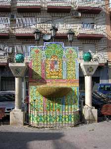 Fuente en la Plaza de la Iglesia