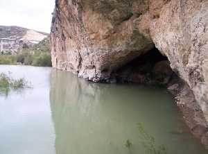 Entrada de la Cueva Antn