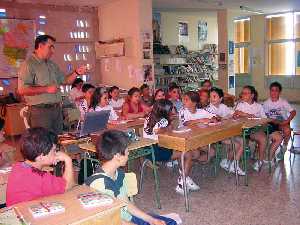 La educacin ambiental juega un papel importante en el perfil del actual agente forestal