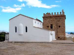 Fachada trasera de la Iglesia y la Torre de los Caballos[Bolnuevo]