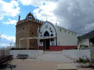 Fachada de la Torre de los Caballos e Iglesia de Bolnuevo