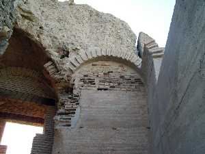 Detalle de un arco del Castillo de La Puebla