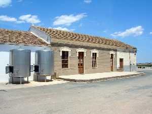 Bodegas Serrano(Pozo-Estrecho)