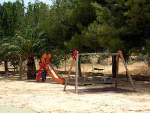 Jardn infantil a la entrada