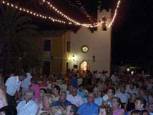 Fiesta nocturna en la ermita de la Roca