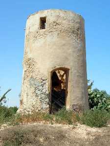 Molino de Agua junto a la Torre del Rame 