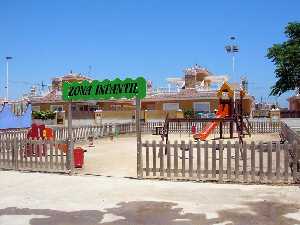 Zona infantil en el parque Jos Garca Serna 