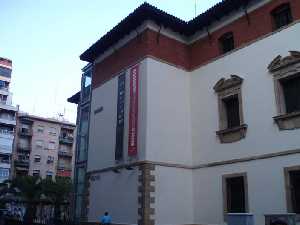 Fachada del Museo Arqueolgico y de la Academia [Academia Alfonso X]