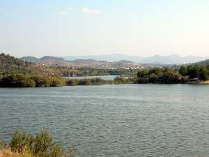 Embalse del ro Argos 