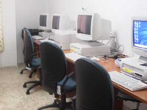 Sala de informtica (Al pulsar se abrir la foto en una nueva ventana.)