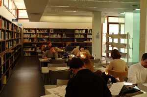 Interior de la Biblioteca Municipal