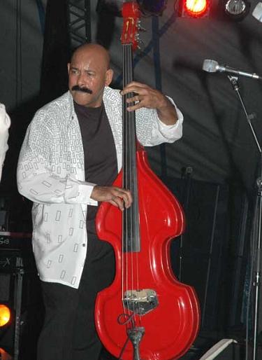 Oscar D'Leon. 
