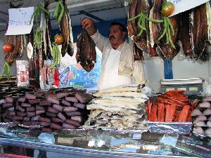 Puesto de salazones en el mercado [Salazones]