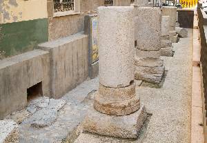 Columnata de la calle Morería, uno de los escasos restos arqueológicos asociados al puerto de Carthago Nova [Carthago Nova]