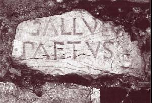 Fragmento de una inscripcin reutilizada en la Catedral Vieja
