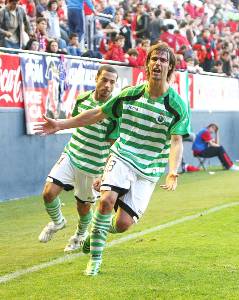 Juan Valera celebrando un gol con el Racing de Santander. Temporada 2008-2009 [Juan Valera]