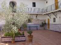 Patio de Los Ba�os 