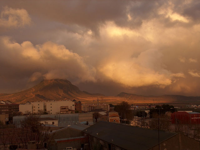 Tormenta sobre El Buey