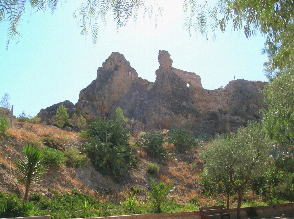 Muralla del castillo de Calasparra