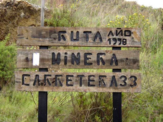 Cartel de la Ruta del 33